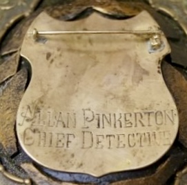 Pinkerton badge bk