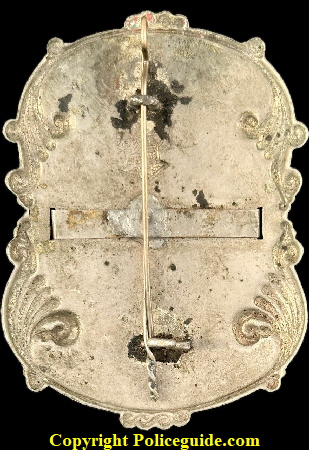  Chicago Police Coat shield No. 185.